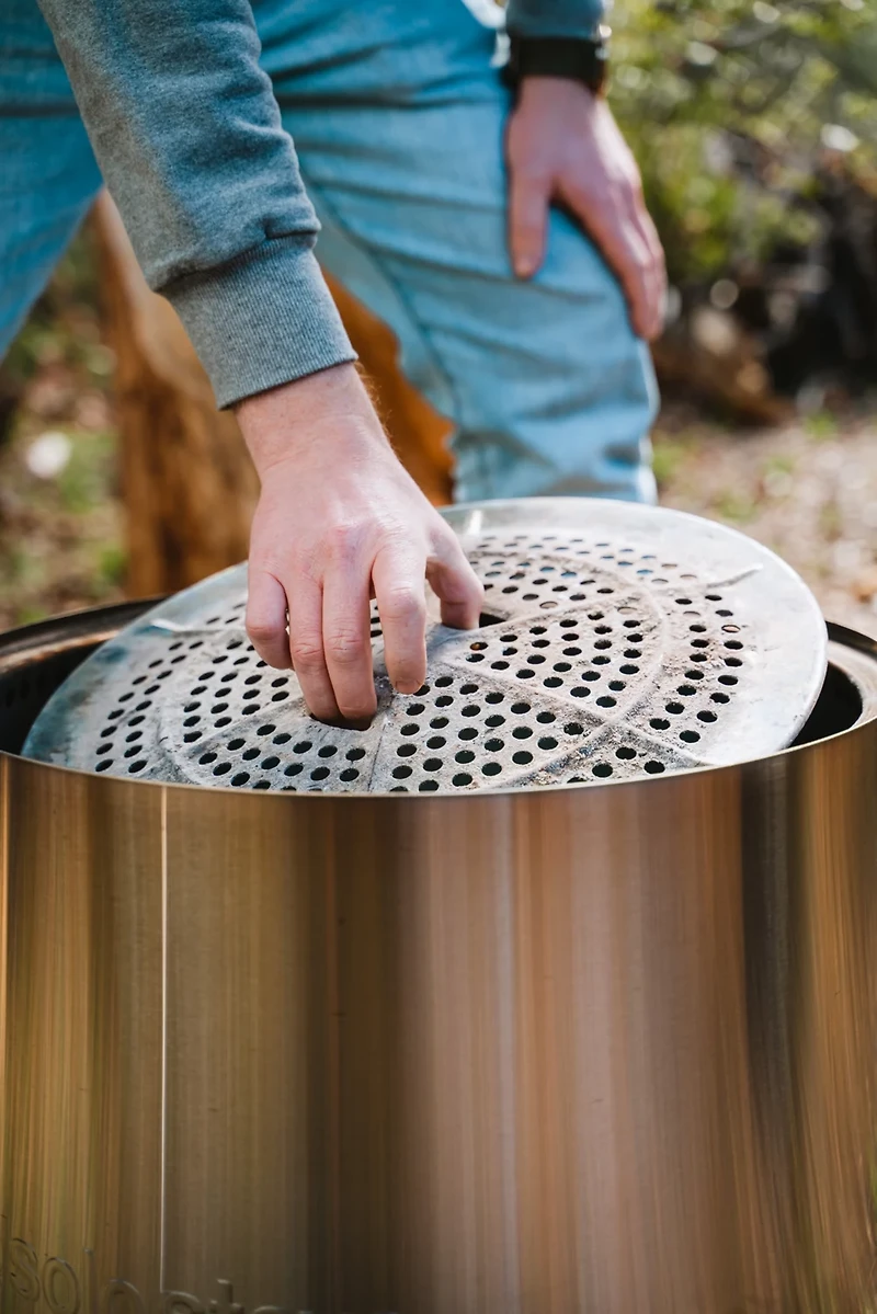 Solo Stove Bonfire 2.0 Fire Pit