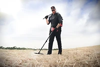 Minelab VANQUISH 340 Metal Detector