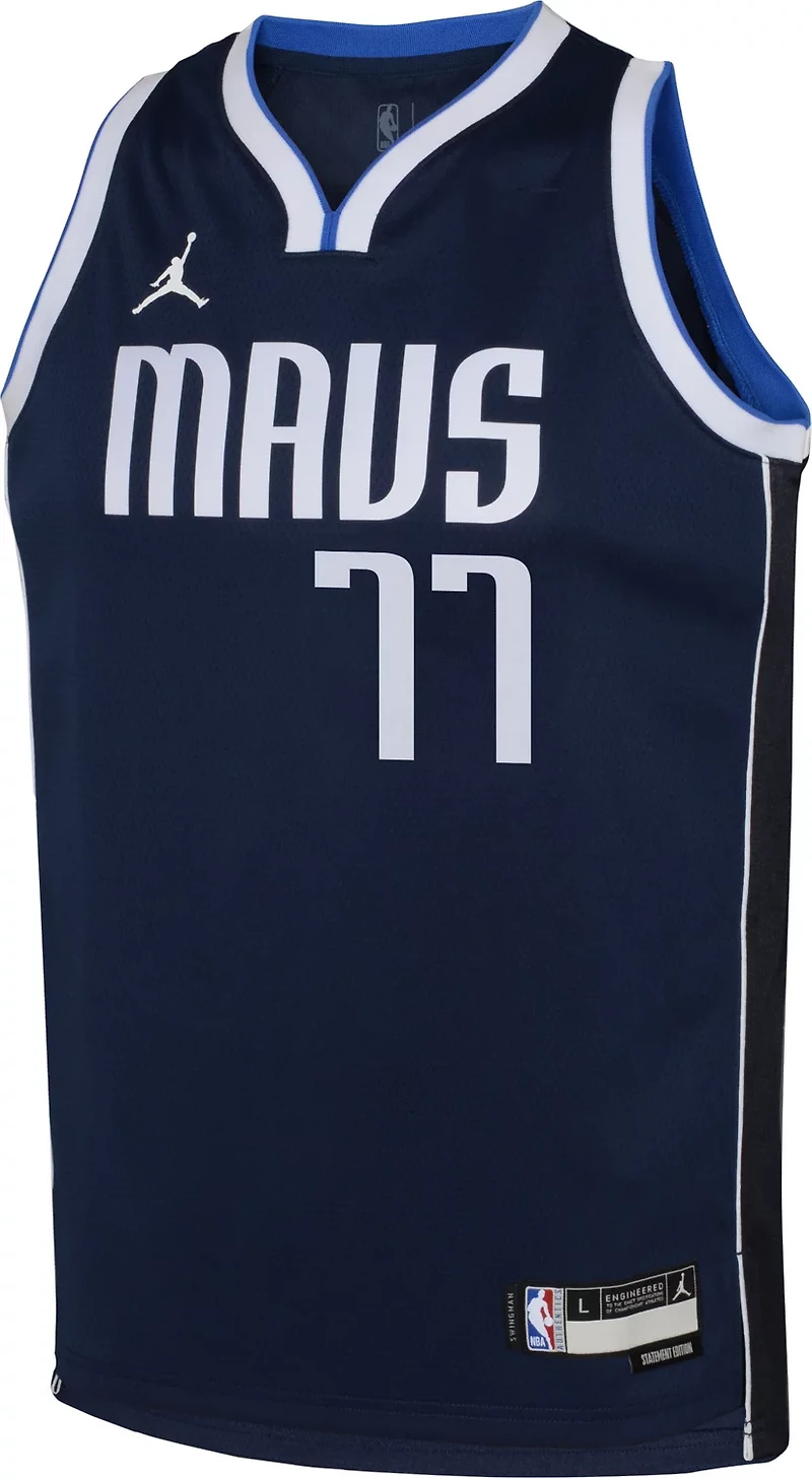 Nike Youth Dallas Mavericks Doncic Statement Swingman Jersey