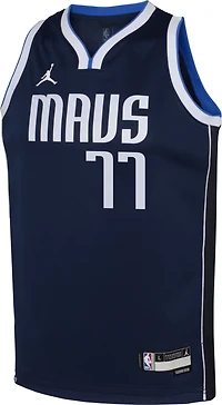 Nike Youth Dallas Mavericks Doncic Statement Swingman Jersey