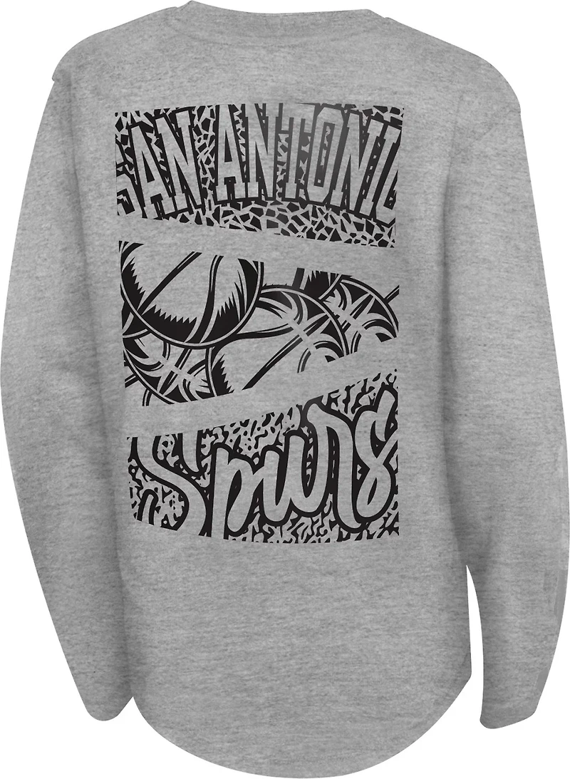 Outerstuff Boys' - San Antonio Spurs Posterize Long Sleeve T-shirt