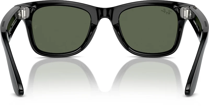 Ray-Ban Wayfarer Meta Medium Sunglasses