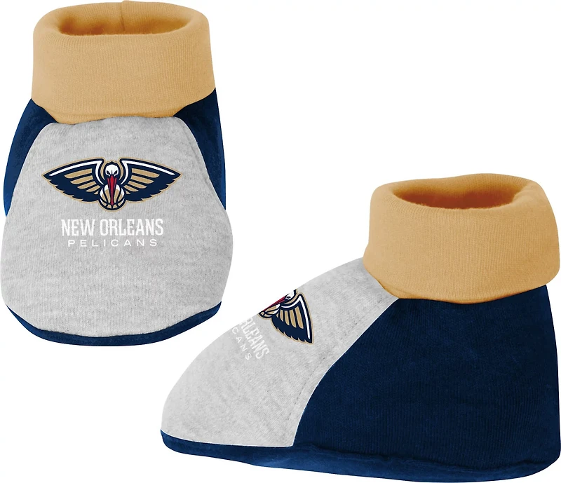 Outerstuff Infants' New Orleans Pelicans Buzzer Beater Creeper, Hat and Bootie Set