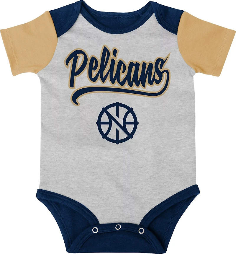 Outerstuff Infants' New Orleans Pelicans Buzzer Beater Creeper, Hat and Bootie Set