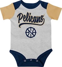 Outerstuff Infants' New Orleans Pelicans Buzzer Beater Creeper, Hat and Bootie Set