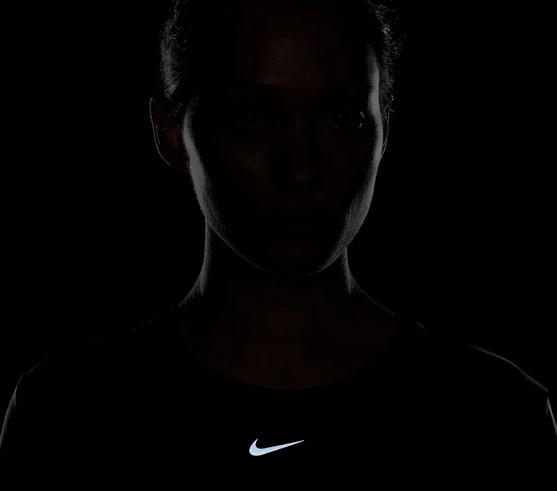 Nike Women's NK One Classic Dri-FIT Short Sleeve Shirt