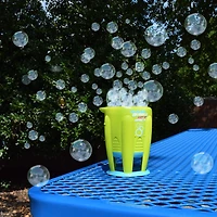 Sunny Days Entertainment Maxx Bubbles Super Bubble Jet