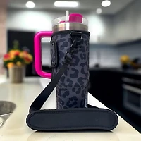 Lit Handlers Leopard 40 oz Handled Tumbler Carrying Sleeve