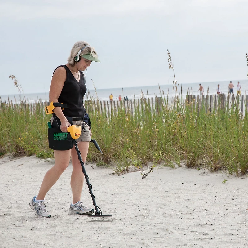 Garrett ACE 250 Metal Detector