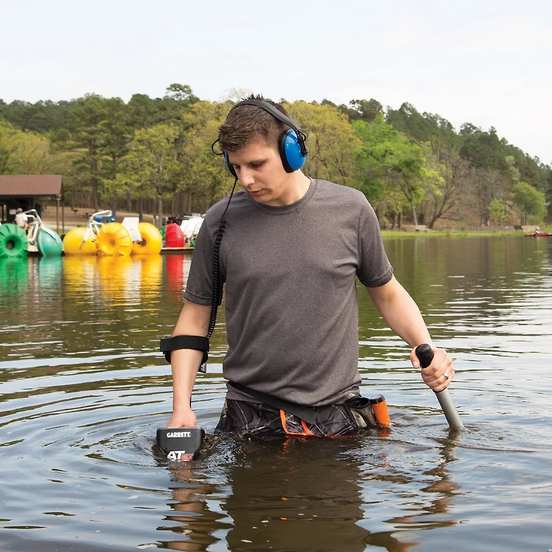 Garrett AT Max Metal Detector