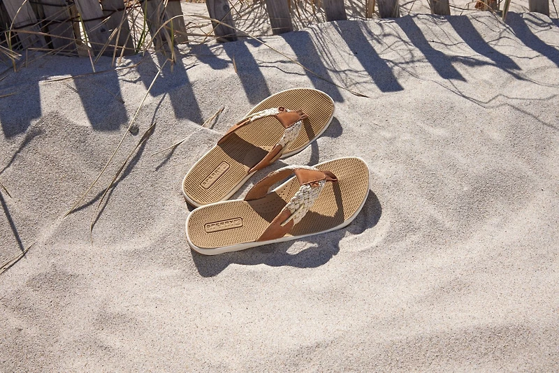 Sperry Women's Metallic Parrotfish Flip Flops