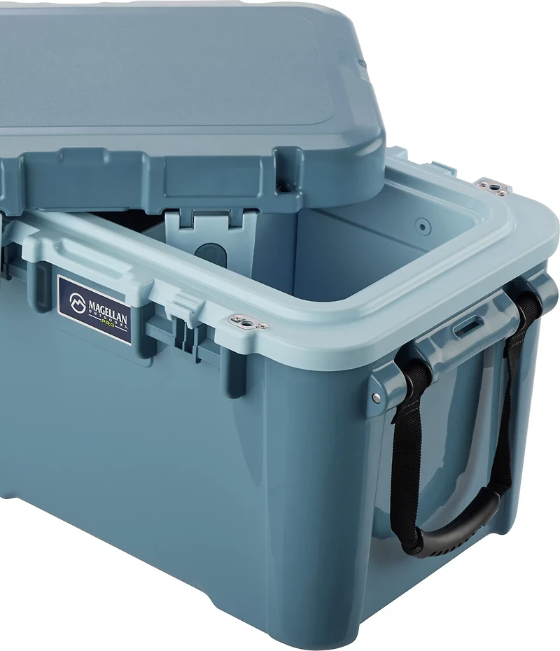 Magellan Outdoors Pro Explore Icebox qt Hard Cooler