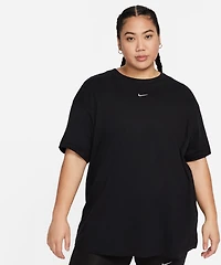 Nike Women's Sportswear Essential BF LBR Plus T-shirt