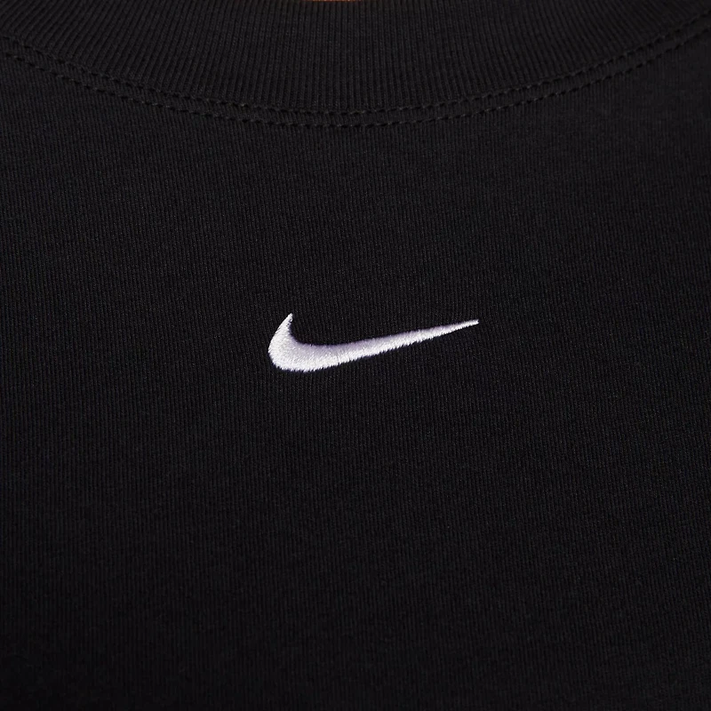 Nike Women's Sportswear Essential BF LBR Plus T-shirt