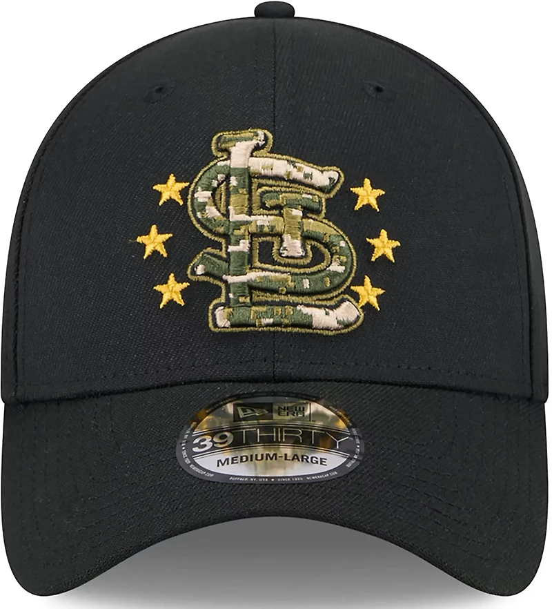 New Era Men's St. Louis Cardinals 2024 Armed Forces Day 39THIRTY Flex Hat