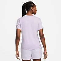 Nike Women's NSW Club LBR Short Sleeve Shirt