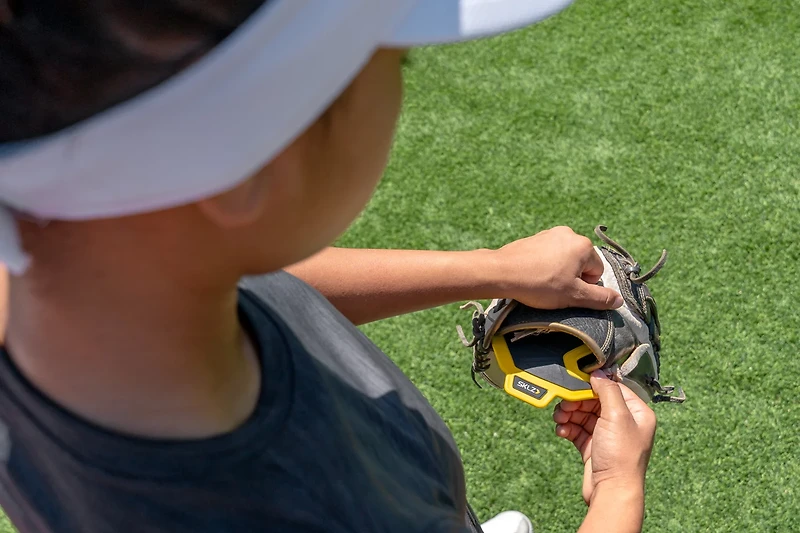 SKLZ Adult Fielding Hands