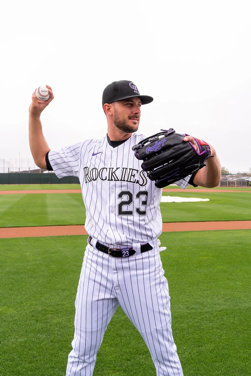 Rawlings Heart of the Hide R2G Kris Bryant 12.25 Infield/Outfield Baseball Glove