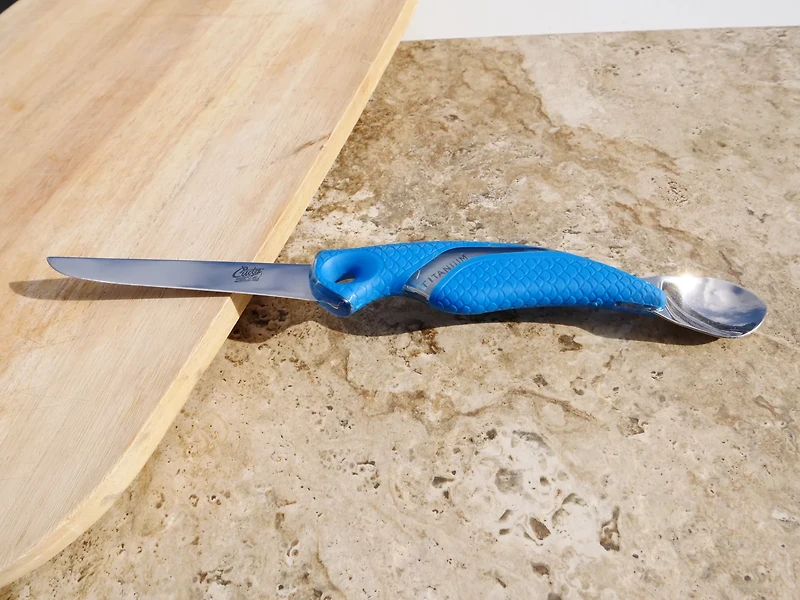 Cuda 5 in TI-Bonded Fillet Knife with Roe Spoon