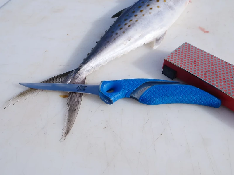 Cuda 4 in T-Bonded Flex Fillet Knife