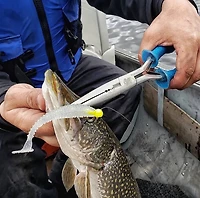 Cuda 10.25 in TI Long Needle Nose Pliers