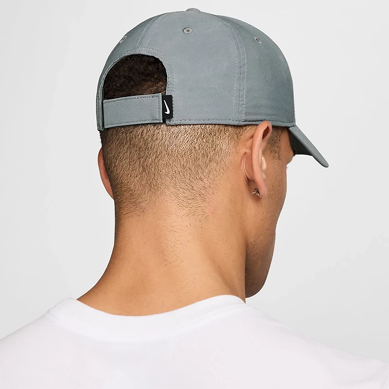 Nike Men's Dri-FIT Club Structured Swoosh Cap