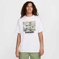 Nike Men's Sportswear Max90 Graphic T-shirt