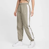 Nike Women's Sportswear Classic Woven UV Mid-Rise Loose Joggers