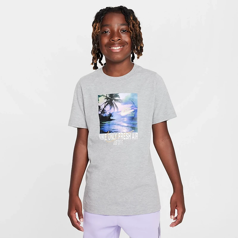 Nike Boys' NSW Freshest Air Short Sleeve T-shirt