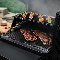 Masterbuilt Gravity Series 600 Digital Charcoal Grill and Smoker