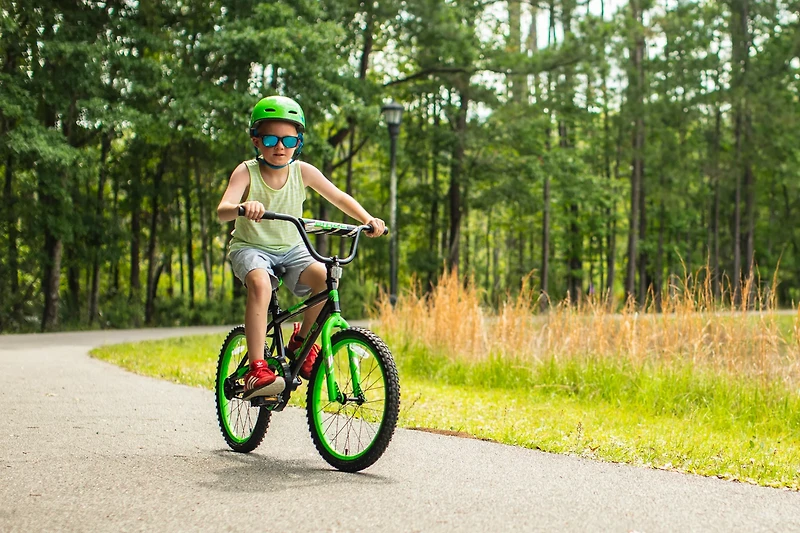 Ozone 500 Boys' 20 Blaze Bike