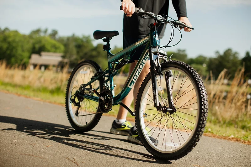 Ozone 500 Men's Exhilarate 24" 18-Speed Bike