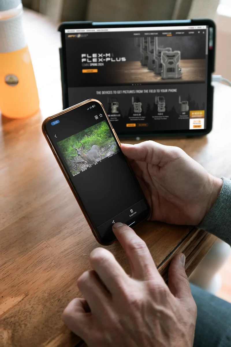 SpyPoint Flex-M Twin Pack with SD Cards