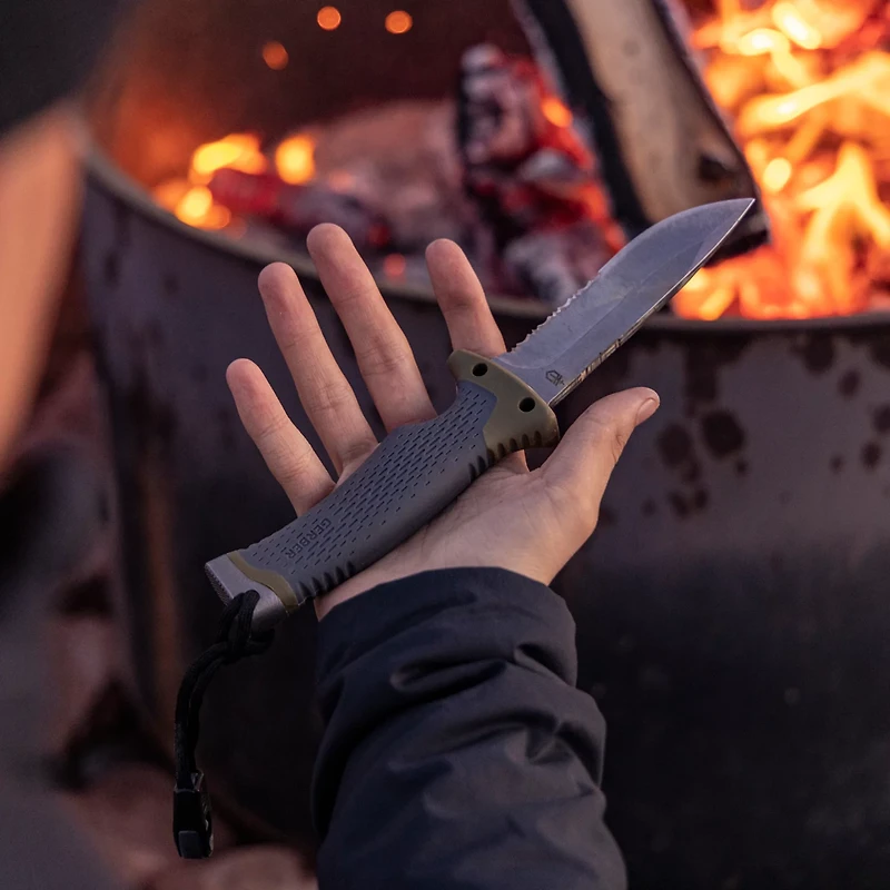 Gerber Ultimate Survival Fixed Blade Knife