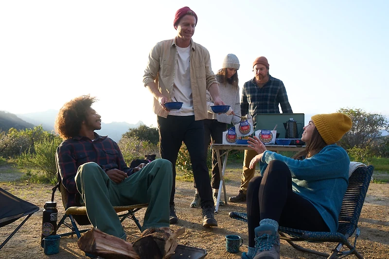 Mountain House Adventure Meals Buffalo Style Chicken Mac& Cheese Pouch