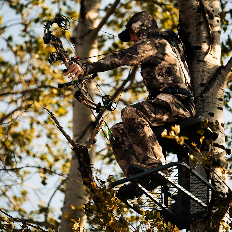 Rivers Edge Big Foot Lever-Action Hang-On Treestand
