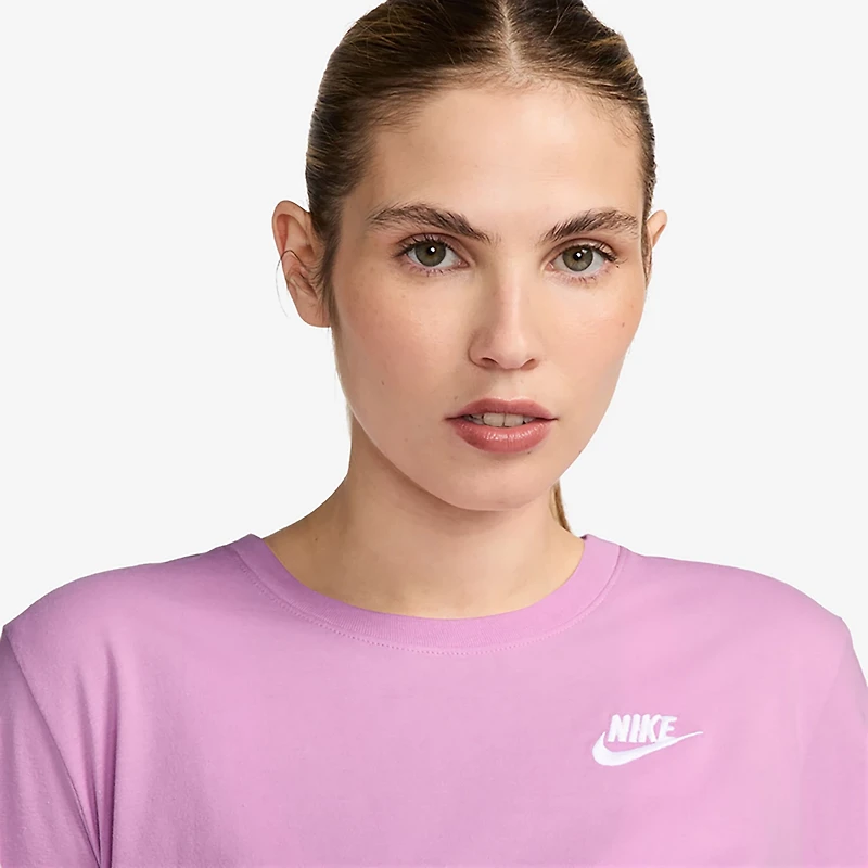 Nike Women's Sportswear Club T-shirt