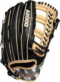 Wilson 12.75 in A2000 1810 Outfield Baseball Glove