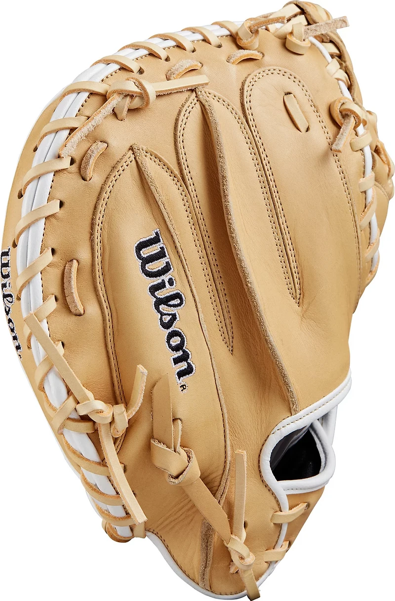 Wilson 33 in A1000 CM33 Baseball Catcher’s Mitt