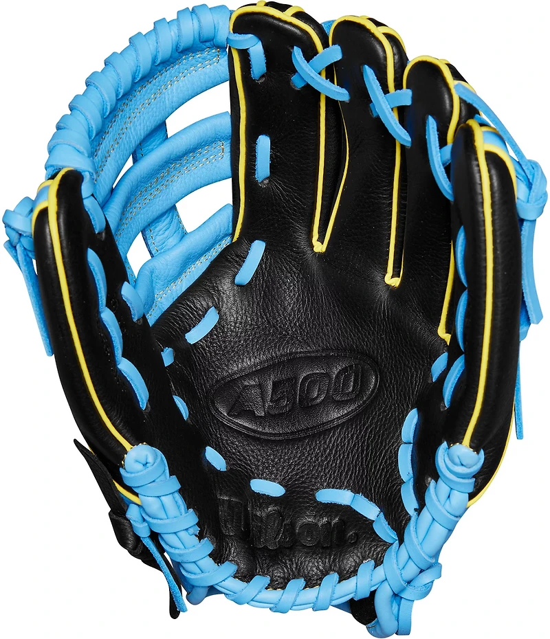 Wilson in Youth A500 Infield Baseball Glove
