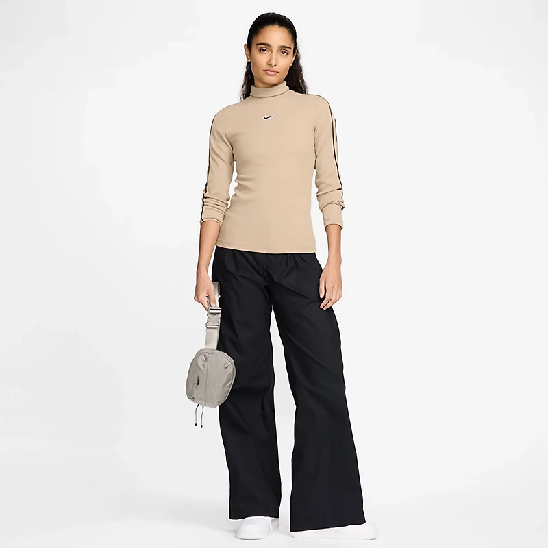 Nike Aura Crossbody Bag