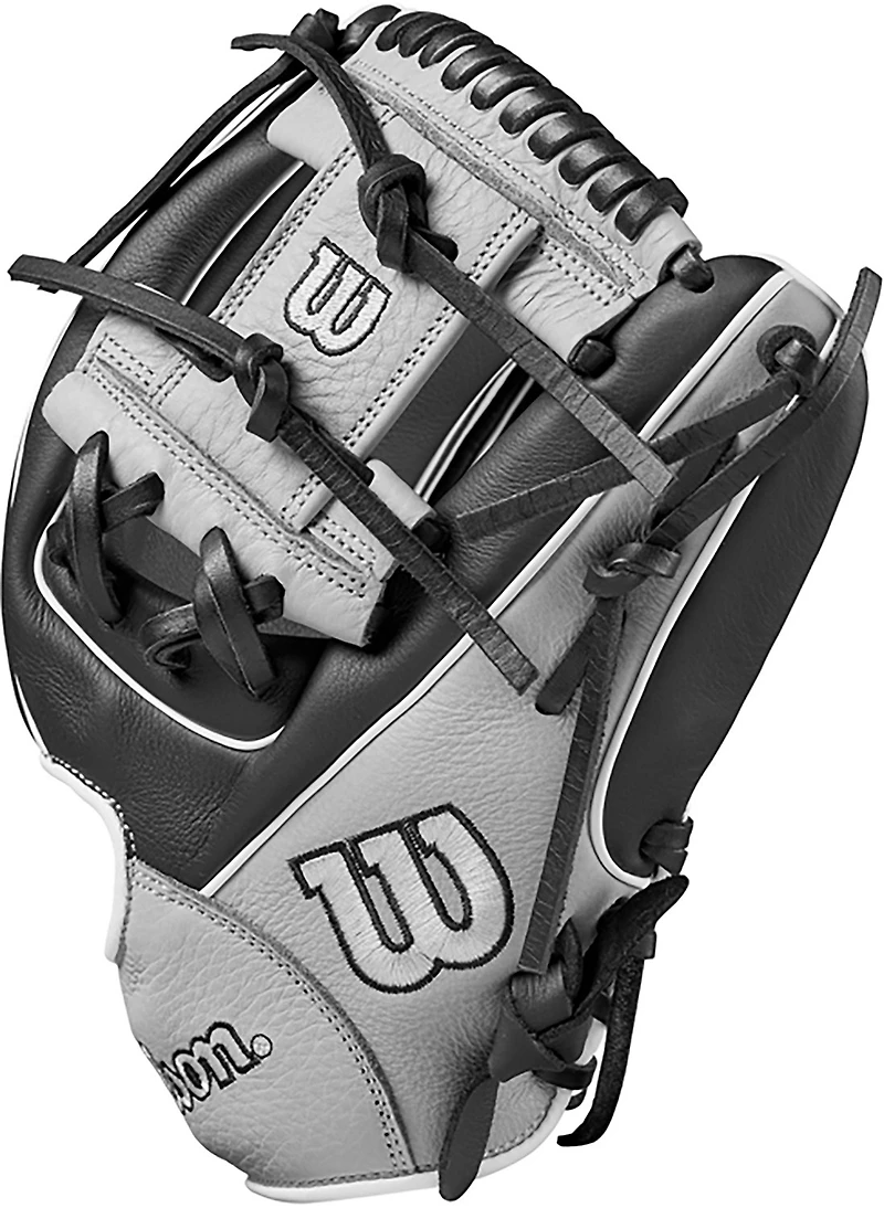 Wilson 11.5 in Youth A700 Baseball Fielding Glove
