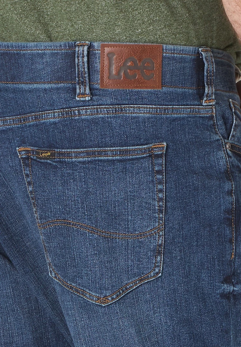 Lee Men's Big and Tall Extreme Motion Straight Fit Tapered Leg Jeans