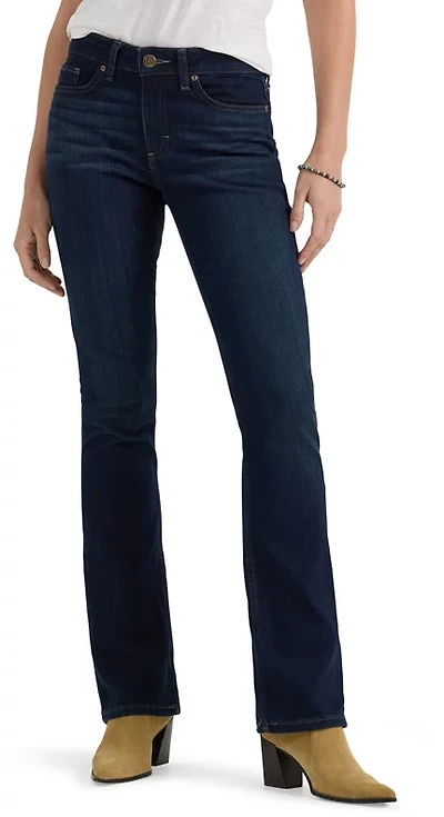 Lee Women's Legendary Regular Bootcut Jeans