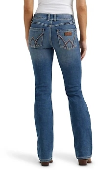 Wrangler Women's Retro Mae Mid Rise Regular Fit Jeans