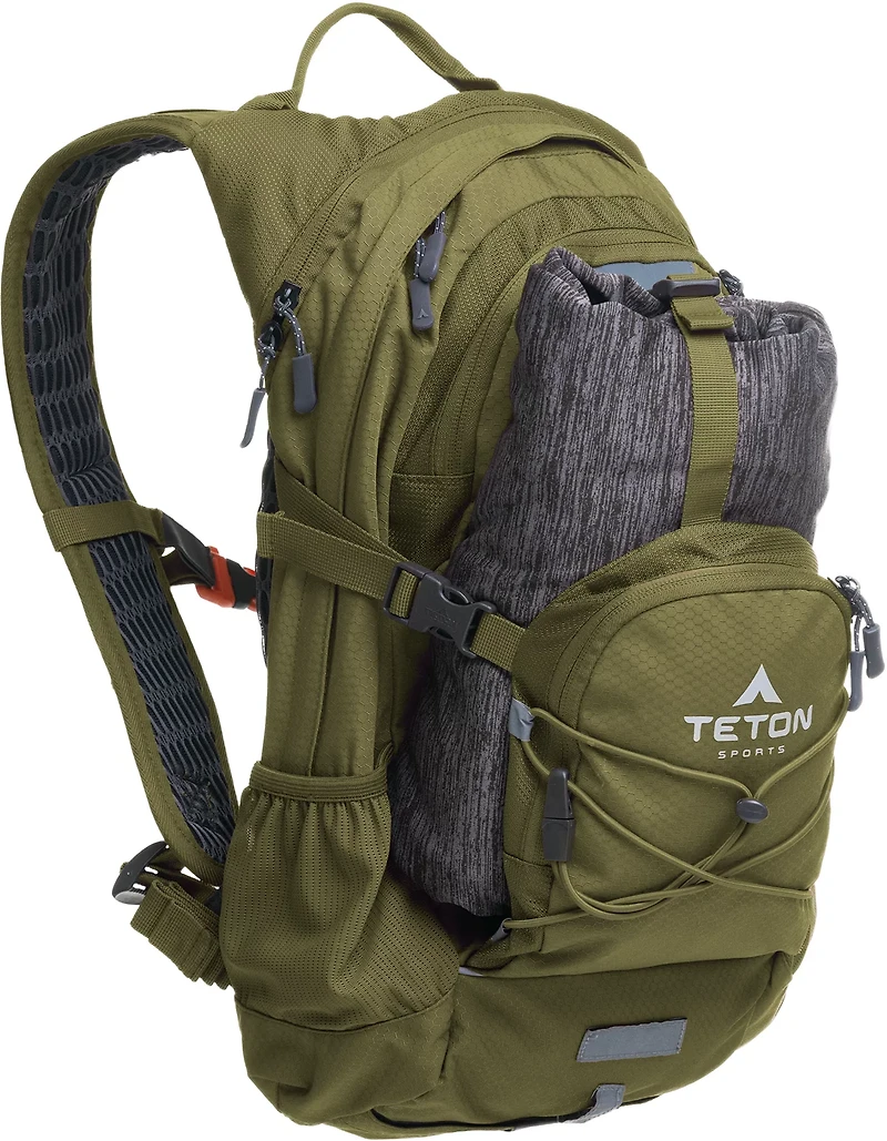 Teton Oasis 18L Hydration Backpack with 2L Bladder