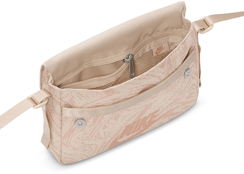 Nike Futura 365 Crossbody Bag