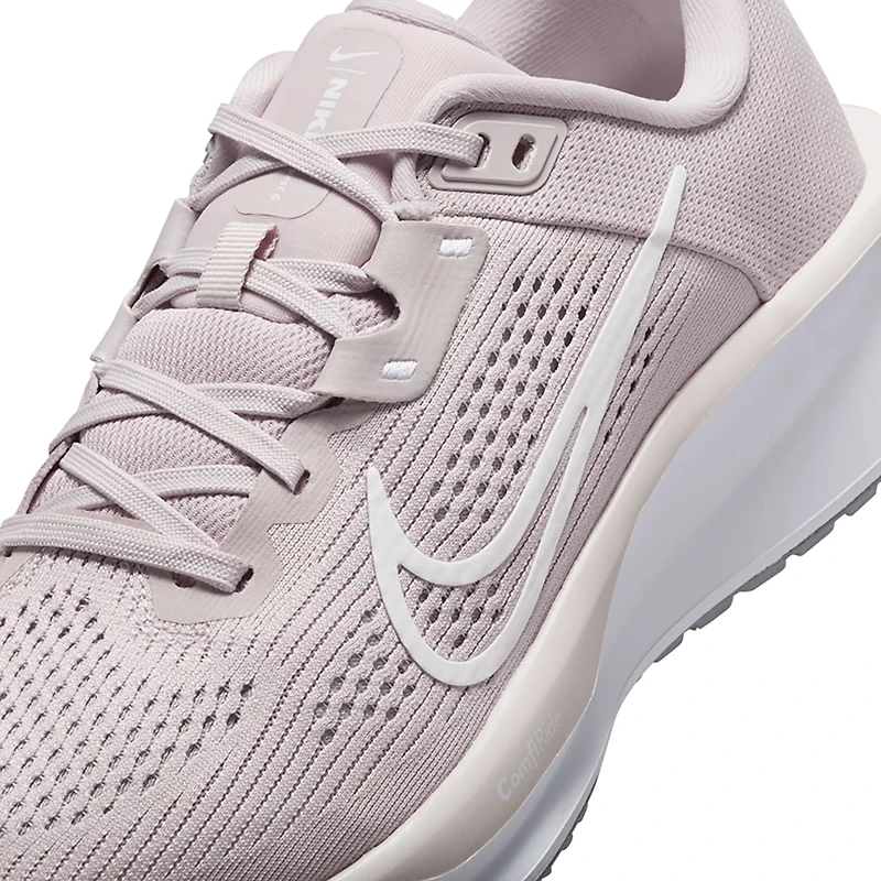 Nike Women's Quest 6 Running Shoes