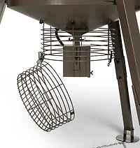 Game Winner Low-Boy 450 lb Feeder