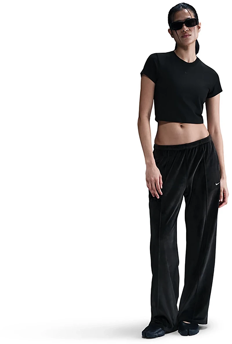 Nike Women's Sportswear Chill Knit Cropped T-shirt